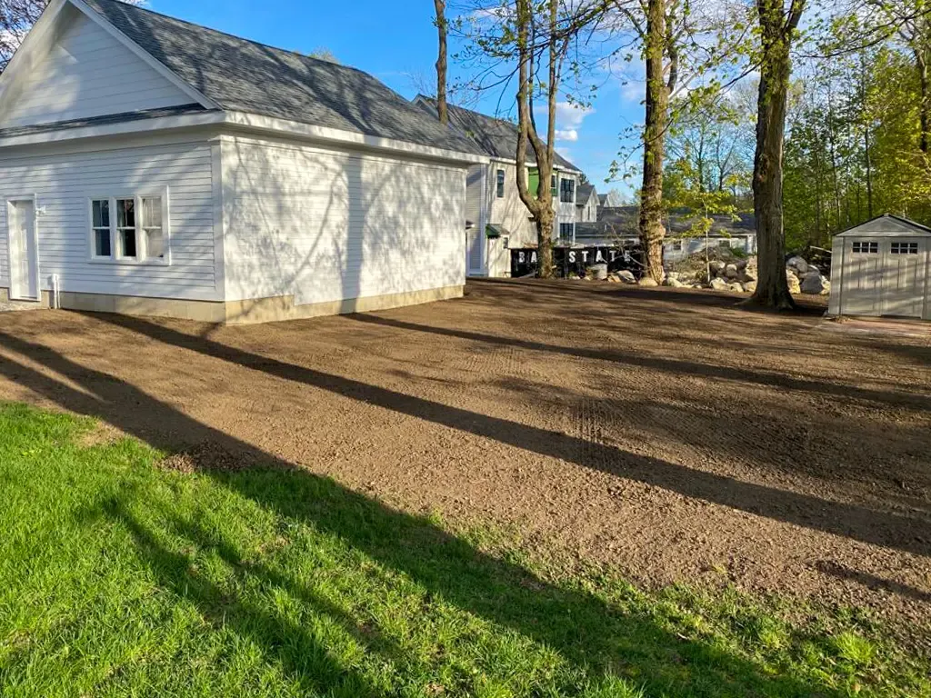 work photo from juniorlandscapingbedford.com