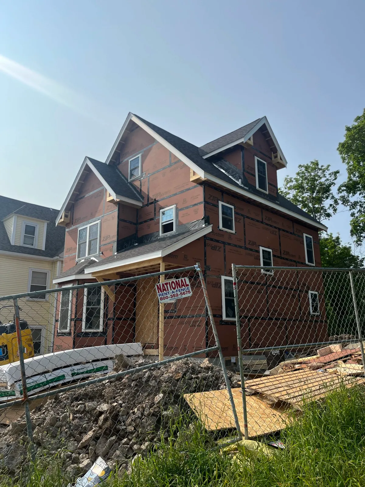 4 Chamblet St