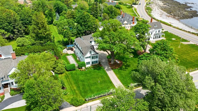 work photo from piscataqualandscaping.com