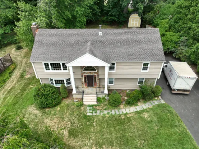 work photo from jmroofsiding.com