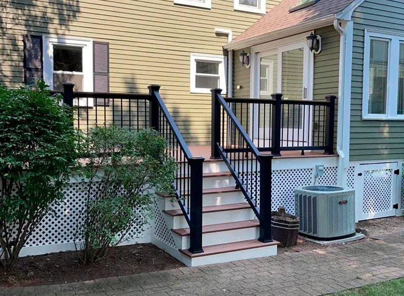 deck-1.webp