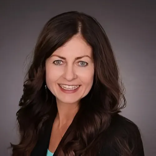 Coldwell Banker Realty, Lynn D'Avolio
