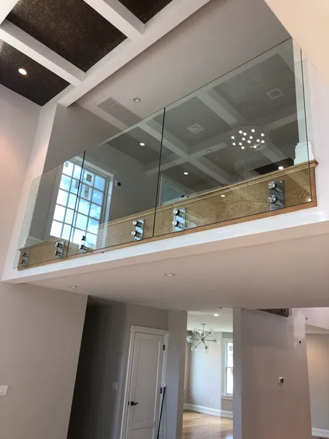 work photo from accurateglasscrafters.com
