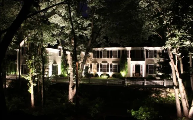 work photo from outdoorlightingdesign.com