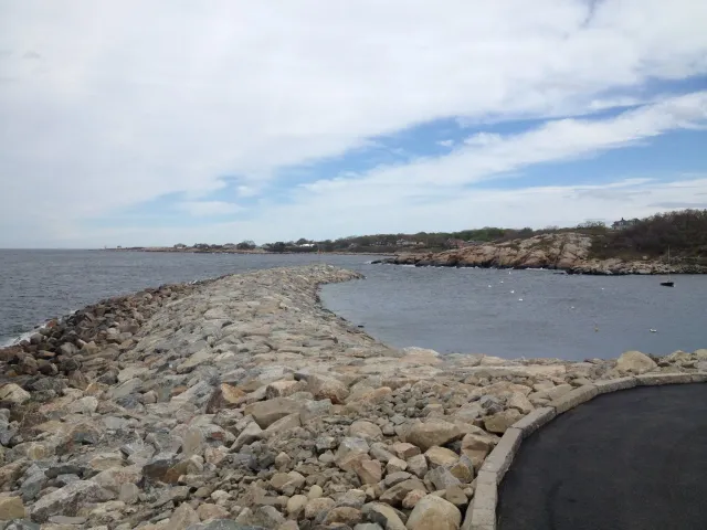 Bearskin Neck