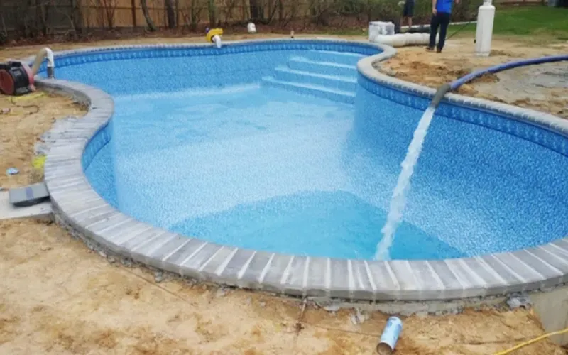 work photo from crystal-clear-pools.com