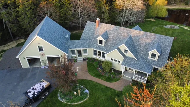 work photo from superiorroofingofmaine.com