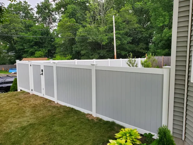 Vinyl-fence-installation-Bellingham-MA