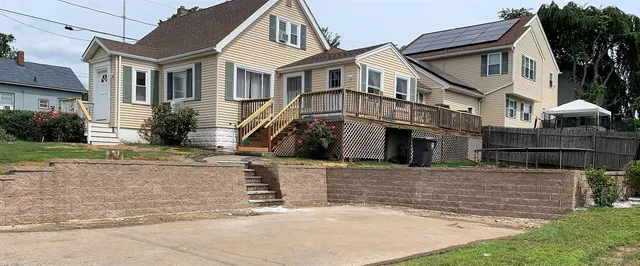 Block retaining wall with block steps, Massachusetts