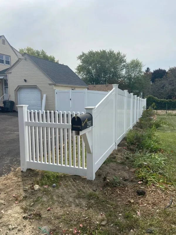work photo from fortressfenceco.com