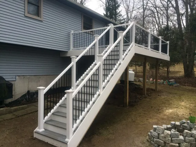 work photo from advancedcustomdecks.com