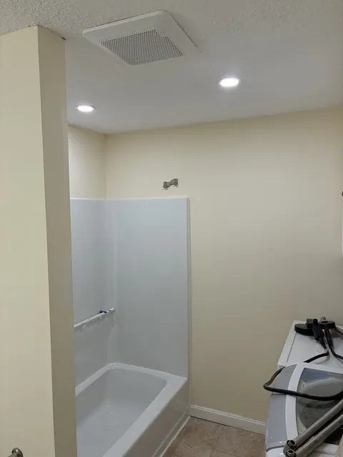 Bathroom recessed lighting
