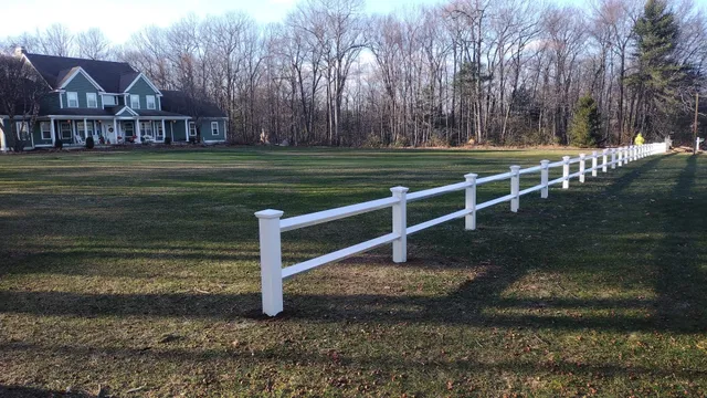 work photo from patriotfencecompany.com
