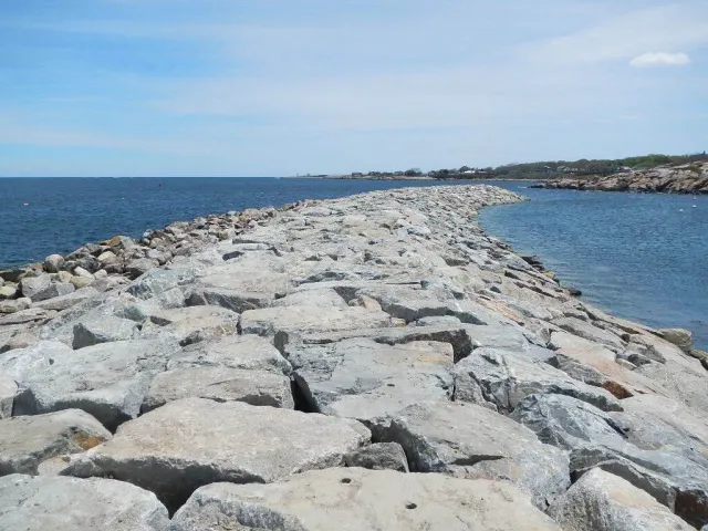 Bearskin Neck