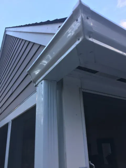 work photo from stockbridgeseamlessgutters.com