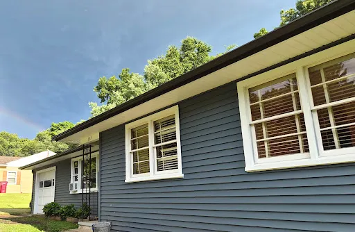 J & R Seamless Gutters work photo