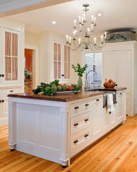 Folan Kitchen 1