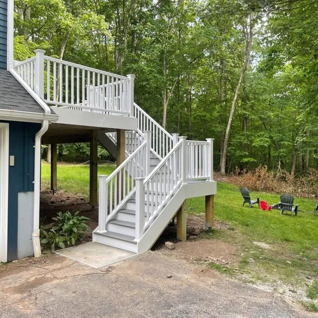 work photo from advancedcustomdecks.com