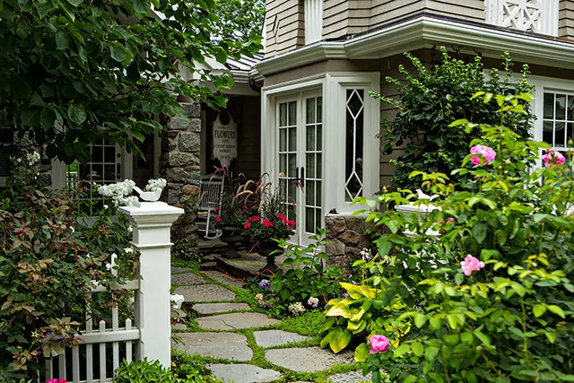 work photo from finegardeners.com