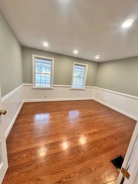 Interior Painters in Holden Clear View.jpeg
