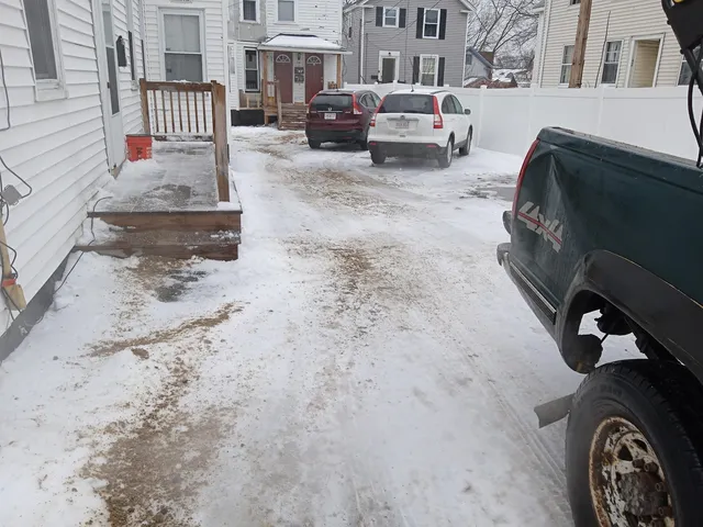 Case lawn care work photo