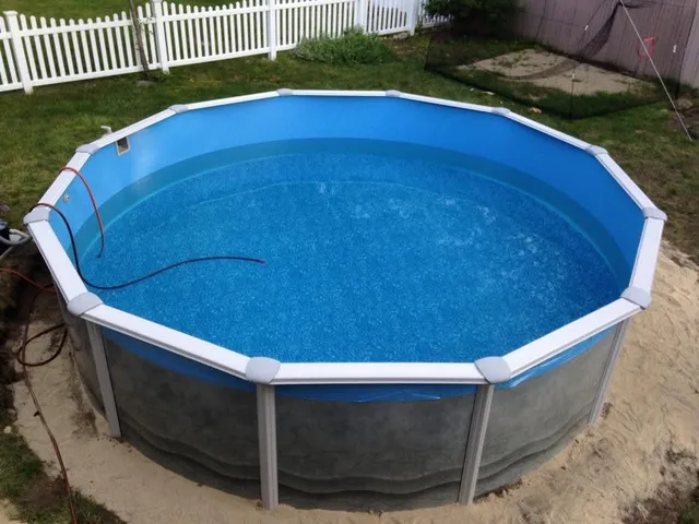 work photo from davesabovegroundpools.com