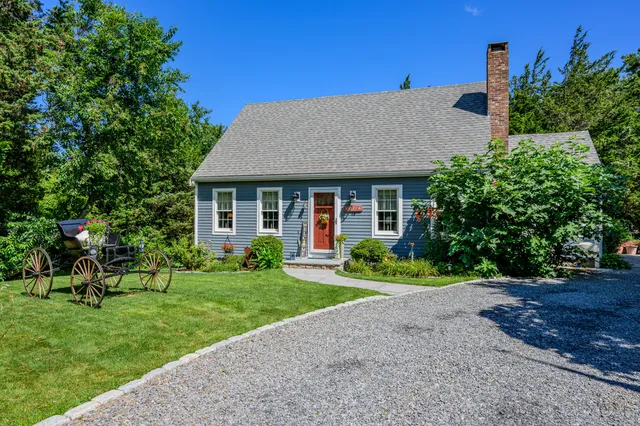 work photo from buyingsellingcapecod.com