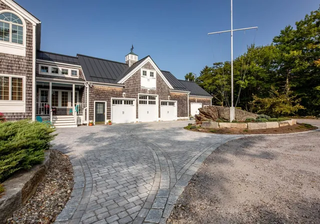 Brunswick, ME Landscaping Companies
