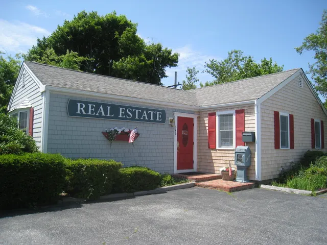 Strawberry Hill Real Estate work photo