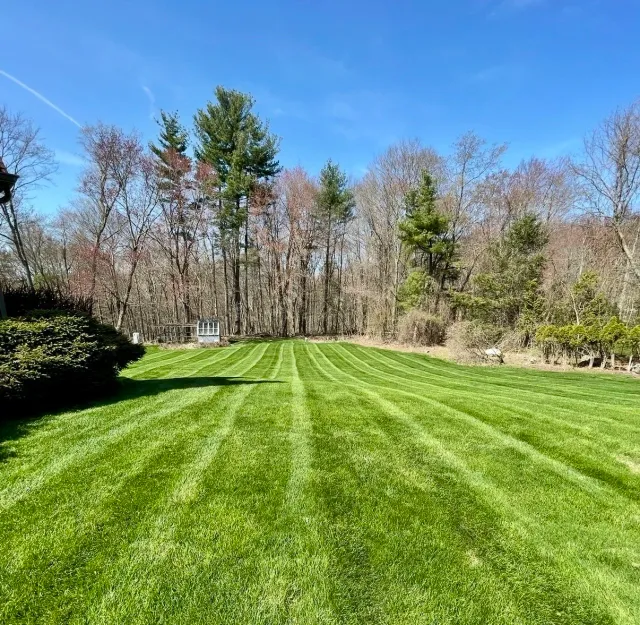 work photo from srtlandscapingct.com
