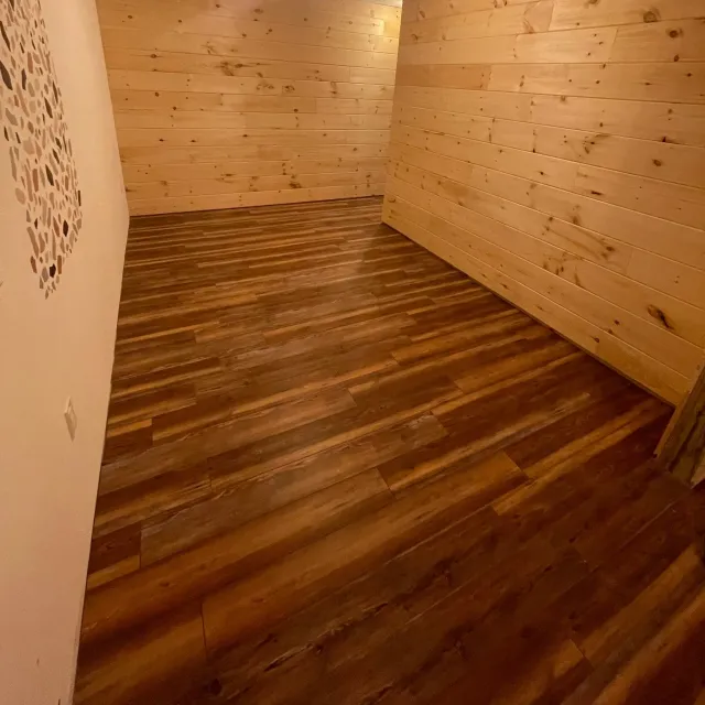 FLOORING