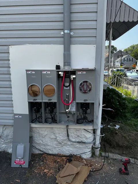 Francisco Paulino Electrician work photo