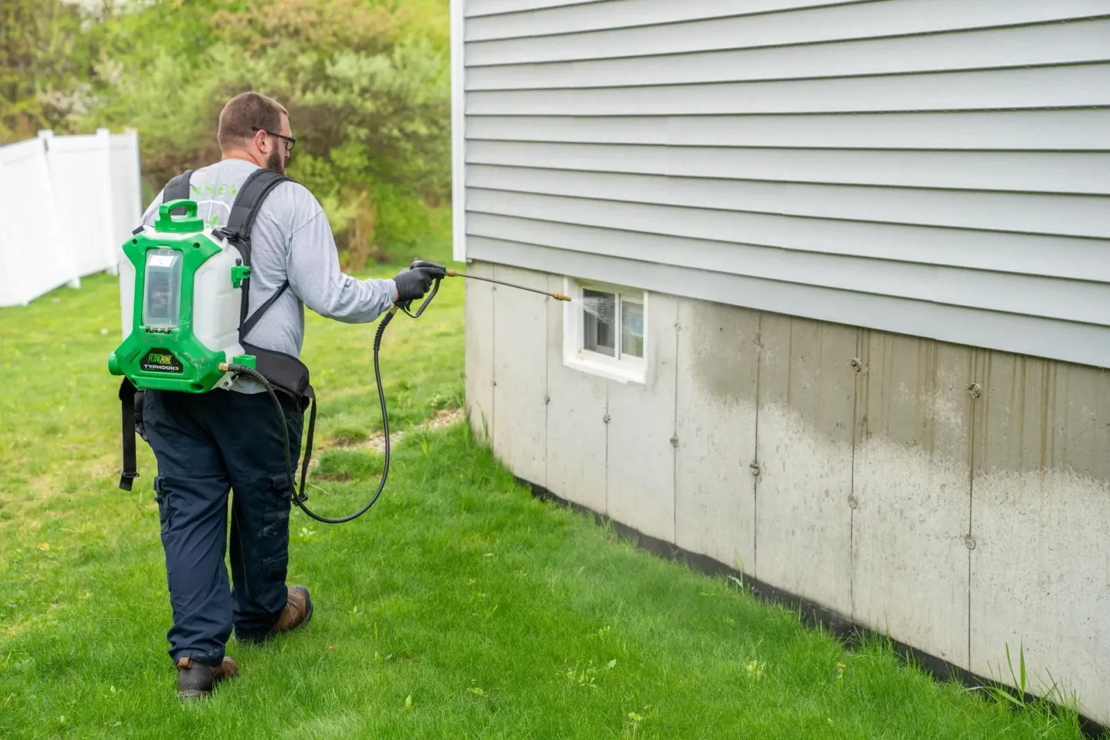 work photo from jensenspestcontrolnh.com