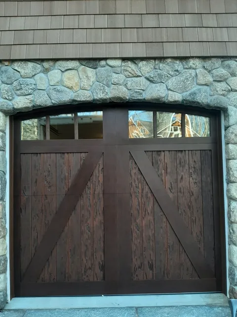 Lizzie's Garage Doors, LLP work photo