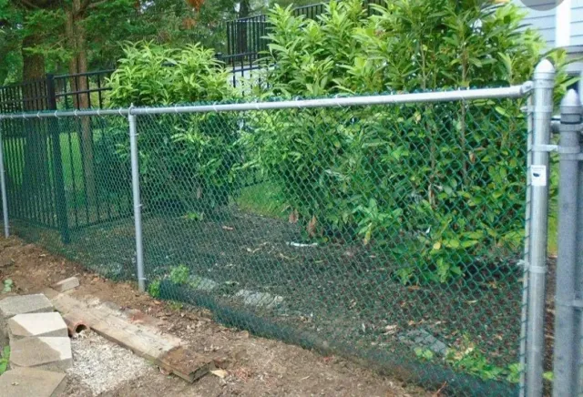 work photo from fencecontractorrochesternh.com