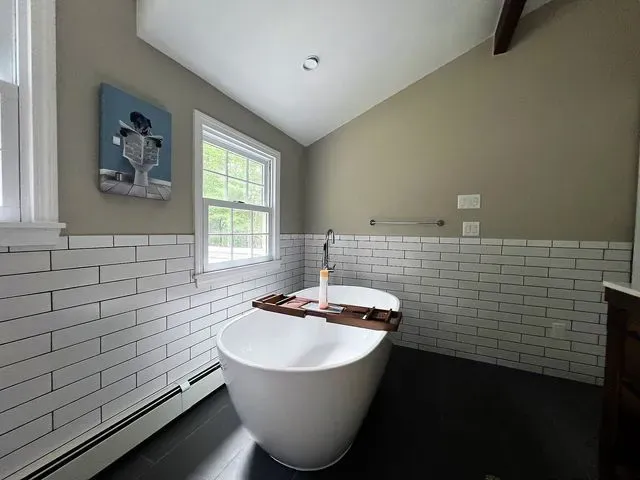 Bathtub beside window - Mendon, MA | American Bath Works