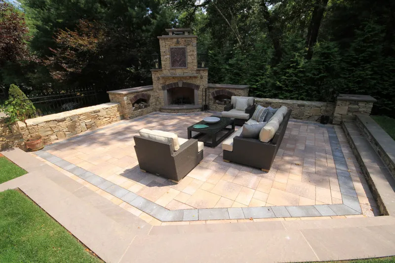 Cobblestone-edged paver driveway
