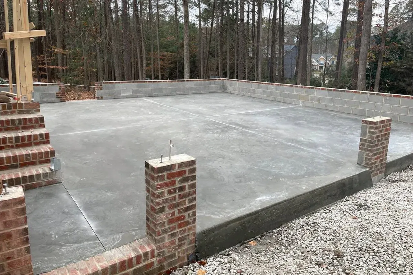 Slab foundation building