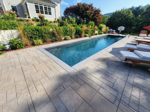 work photo from dariohardscape.com