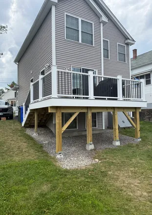 work photo from sundazedecksllc.com