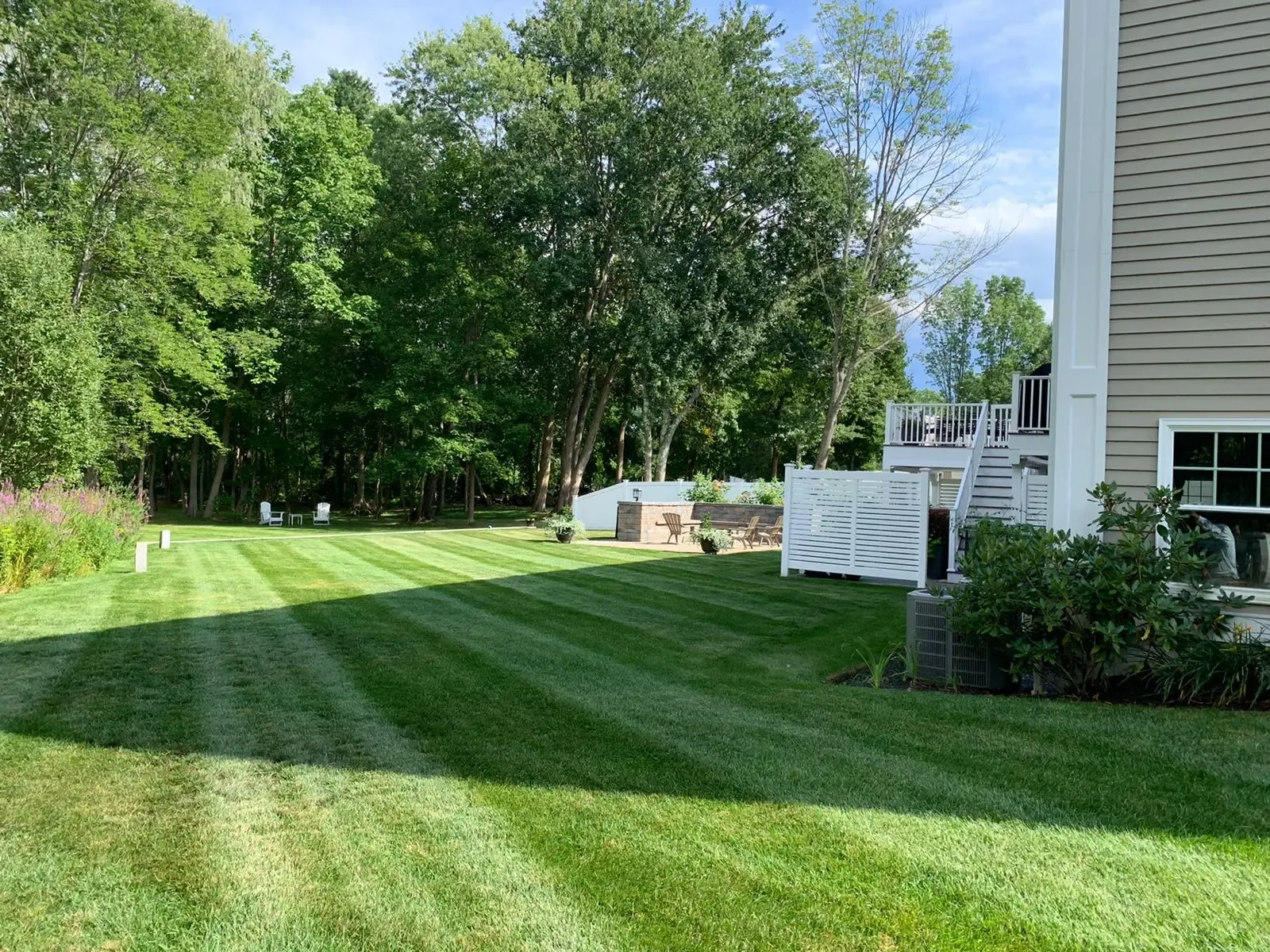 work photo from juniorlandscapingbedford.com