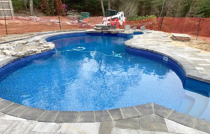 work photo from bearcepoolandlandscape.com