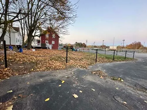 work photo from devine-fence.com