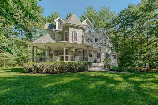 Review photo by Ivette Shelbourne
