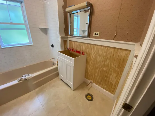 Osmin's Construction & Carpentry work photo