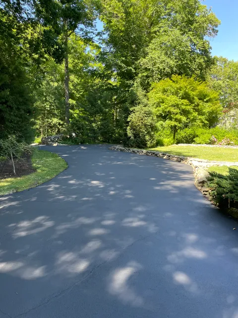 Stutz Driveway Sealing and Repair work photo