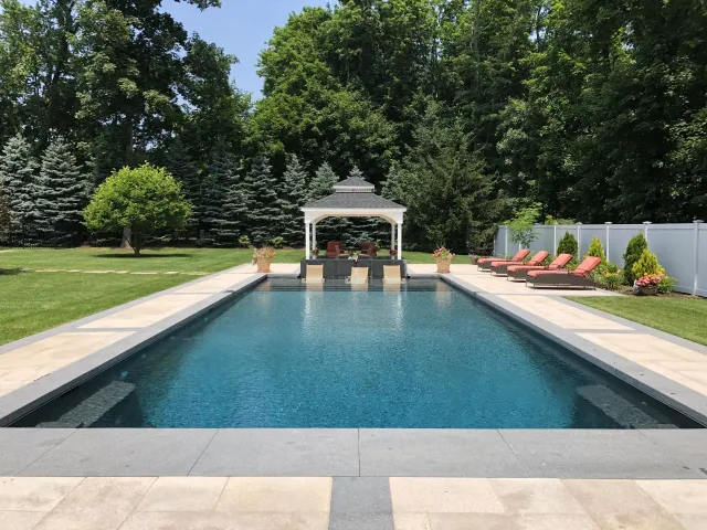 work photo from signaturepoolsinc.com