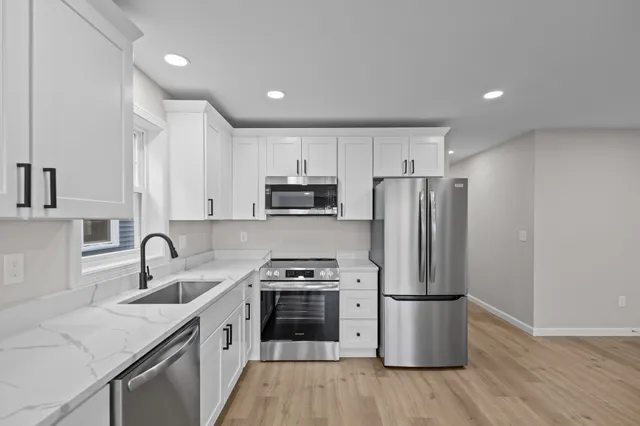 Jeffrey Painting & Floors work photo