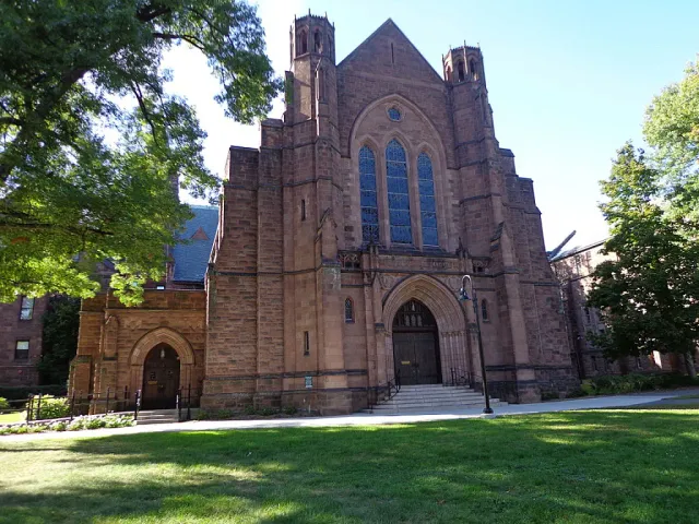 MOUNT HOLYOKE COLLEGE