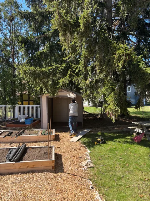 Altri’s Junk Removal and Dumpster Rentals work photo